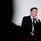 Маск рассказал о полноприводной двухмоторной Tesla Model 3