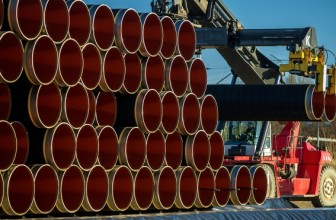 Прибыль для подрядчиков: сколько акционеры «Газпрома» теряют на стройках